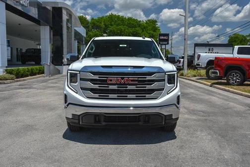 2025 GMC Sierra 1500 SLE