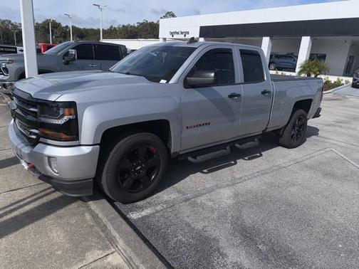 2017 Chevrolet Silverado 1500 2LT