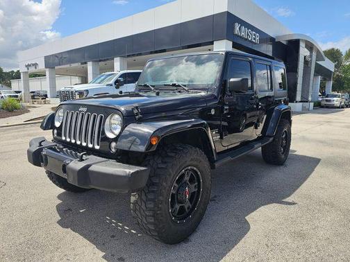 Black Clearcoat 2016 Jeep Wrangler Unlimited Sahara