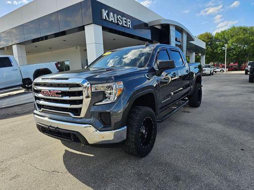 Sky 2020 GMC Sierra 1500 SLE