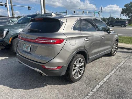 2017 Lincoln MKC Select