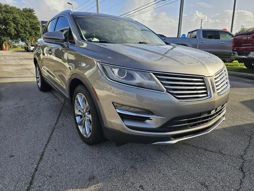 2017 Lincoln MKC Select
