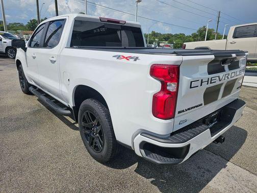 Summit White 2025 Chevrolet Silverado 1500 RST