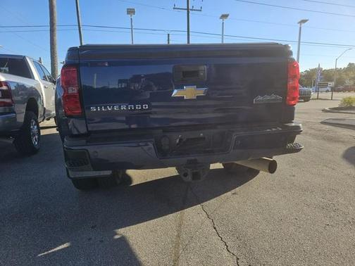 2015 Chevrolet Silverado 3500 High Country