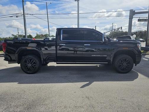 2023 GMC Sierra 2500 Denali
