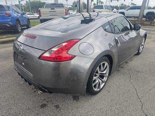 Gun Metallic Pearl Metallic 2013 Nissan 370Z Base