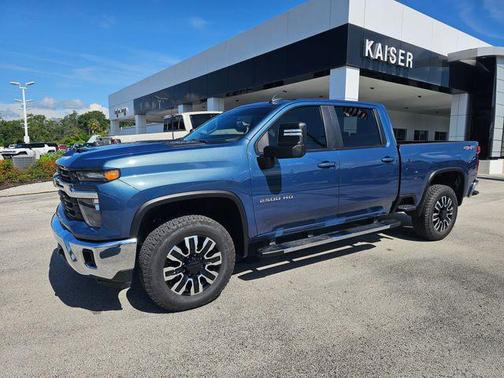 Lakeshore Blue Metallic 2025 Chevrolet Silverado 2500 LT