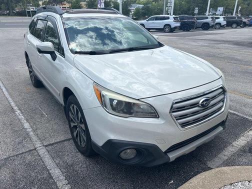 Crystal White Pearl 2015 Subaru Outback 2.5i Limited