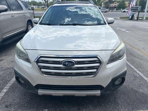 Crystal White Pearl 2015 Subaru Outback 2.5i Limited