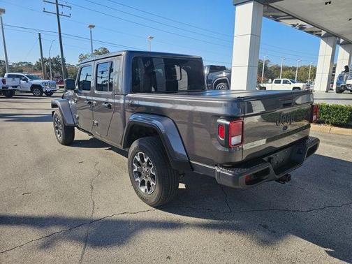 2024 Jeep Gladiator Sport S