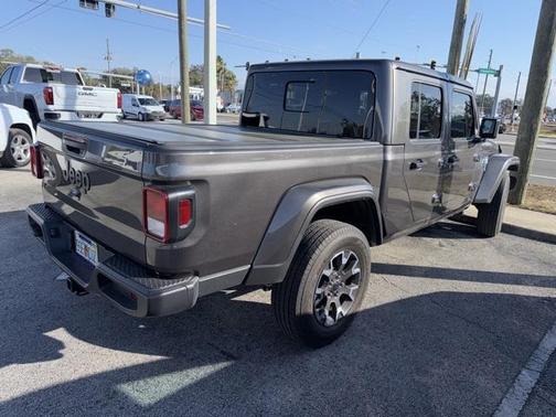 2024 Jeep Gladiator Sport S