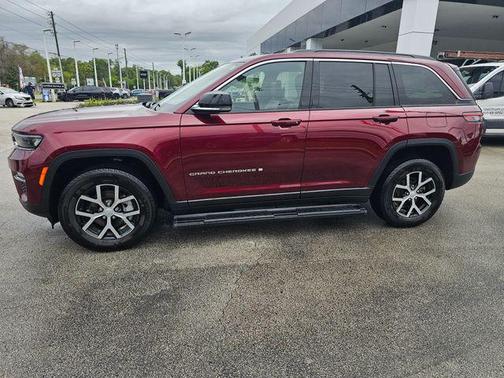 Velvet Red Pearlcoat 2025 Jeep Grand Cherokee Limited