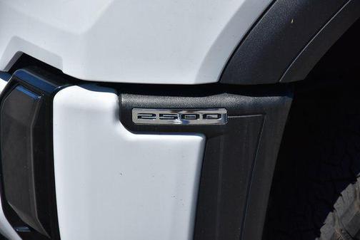 2024 GMC Sierra 2500 AT4