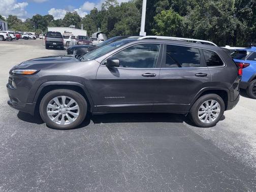 2018 Jeep Cherokee Overland