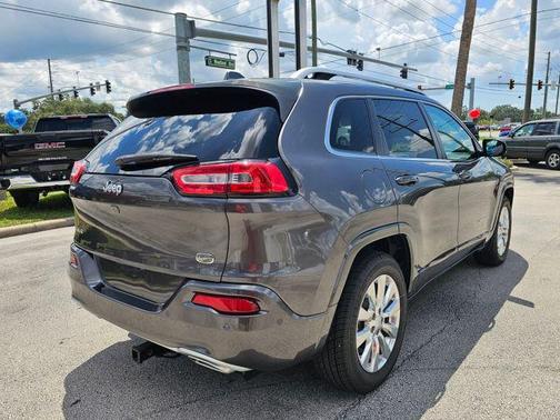 2018 Jeep Cherokee Overland