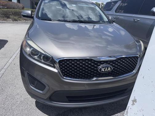 2016 Kia Sorento LX