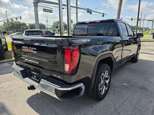 Onyx Black 2026 GMC Sierra 1500 SLE