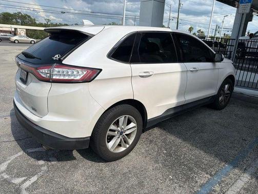 White Platinum Clearcoat Metallic 2018 Ford Edge SEL