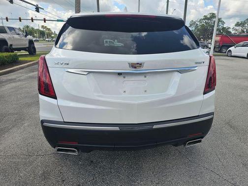 Crystal White Tricoat 2023 Cadillac XT5 Luxury