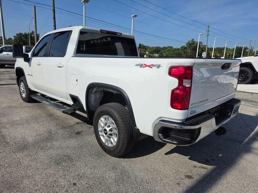 Summit White 2025 Chevrolet Silverado 2500 LT
