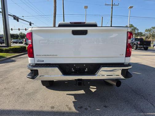 Summit White 2025 Chevrolet Silverado 2500 LT