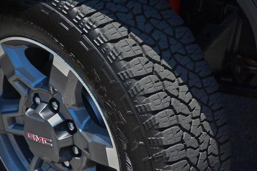 2025 GMC Sierra 2500 SLT