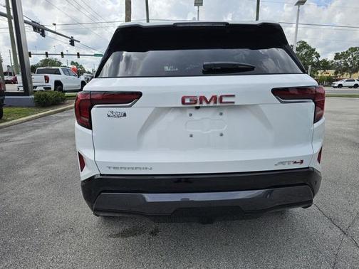 2026 GMC Terrain AWD AT4