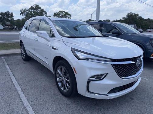 2022 Buick Enclave FWD Avenir