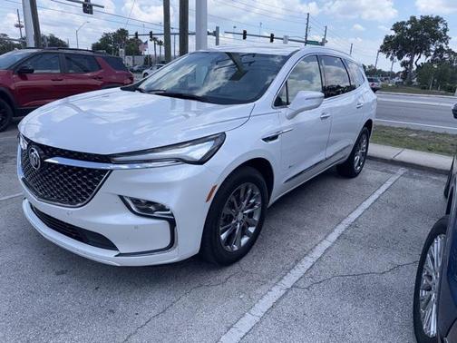 2022 Buick Enclave FWD Avenir