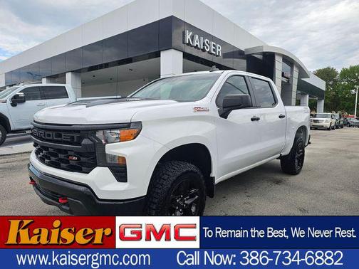 Summit White 2025 Chevrolet Silverado 1500 Custom Trail Boss