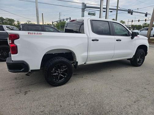 Summit White 2025 Chevrolet Silverado 1500 Custom Trail Boss