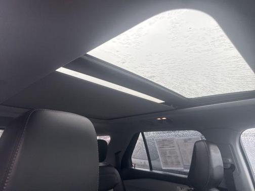 Carbonized Gray Metallic 2022 Ford Explorer XLT