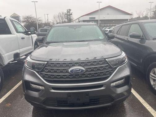 Carbonized Gray Metallic 2022 Ford Explorer XLT