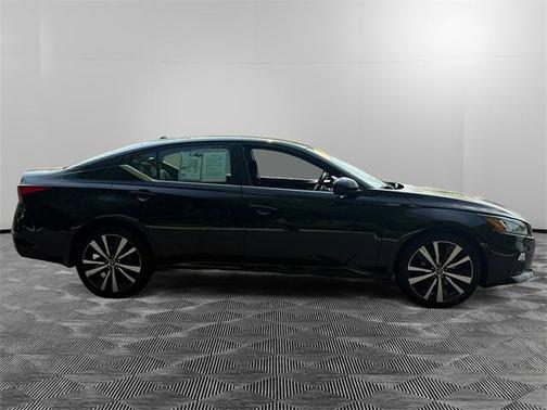 2020 Nissan Altima SR Intelligent AWD