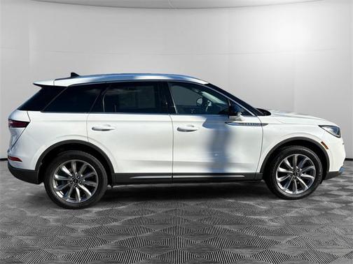 2021 Lincoln Corsair Standard