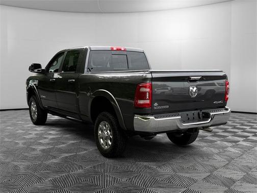 2022 RAM 2500 Laramie Crew Cab 4x4 6'4' Box