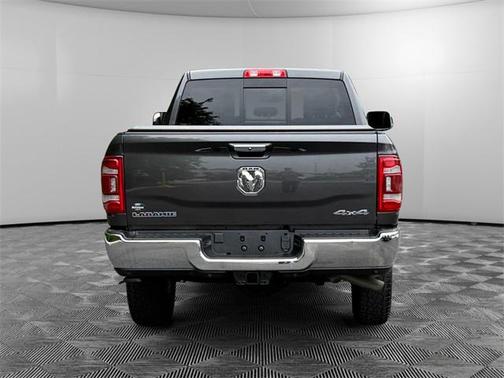 2022 RAM 2500 Laramie Crew Cab 4x4 6'4' Box
