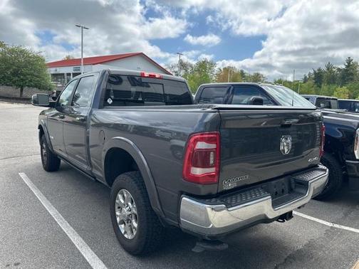2022 RAM 2500 Laramie Crew Cab 4x4 6'4' Box