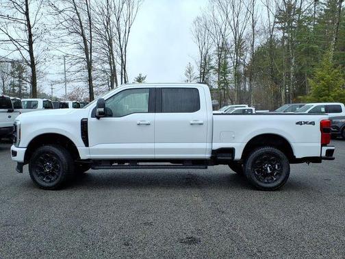 Oxford White 2026 Ford F-250 Lariat