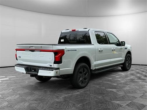 2025 Ford F-150 Lightning LARIAT