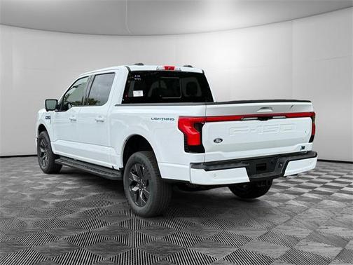 2025 Ford F-150 Lightning LARIAT