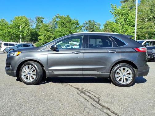 Magnetic 2019 Ford Edge Titanium