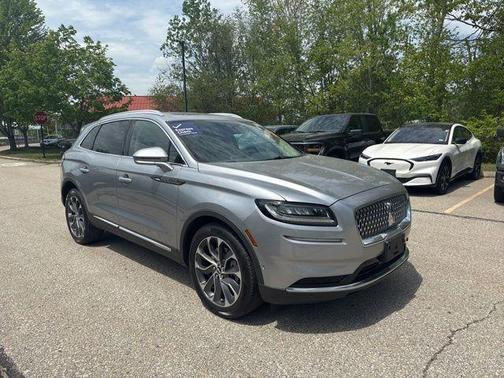 Silver Radiance Metallic Clearcoat 2023 Lincoln Nautilus Reserve