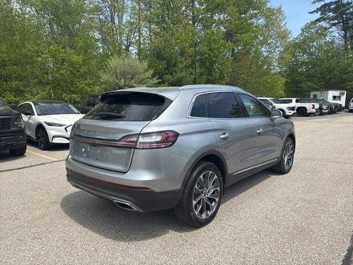 Silver Radiance Metallic Clearcoat 2023 Lincoln Nautilus Reserve