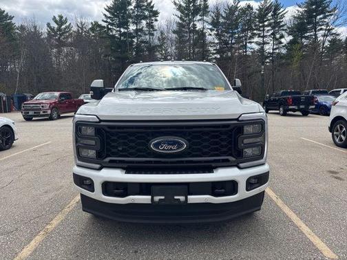 Star White Metallic Tri-Coat 2023 Ford F-350 Lariat
