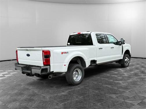 2025 Ford F-350 Lariat