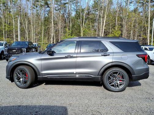 Carbonized Gray Metallic 2026 Ford Explorer ST-Line