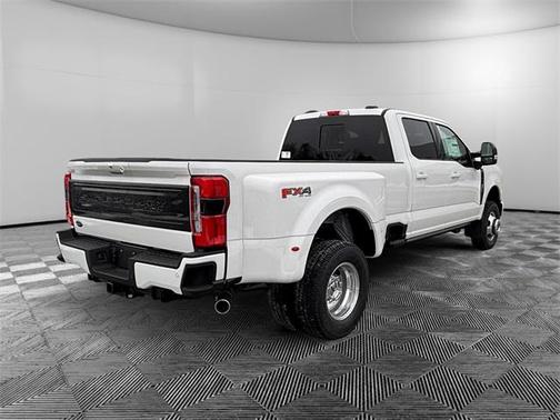 2025 Ford F-350 Platinum
