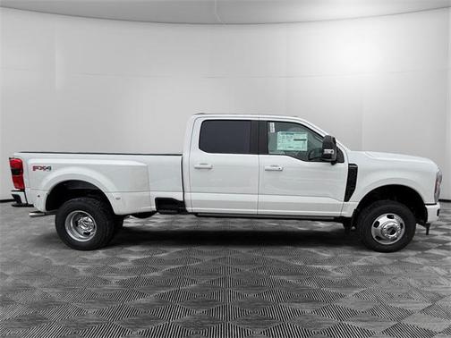 2025 Ford F-350 Platinum