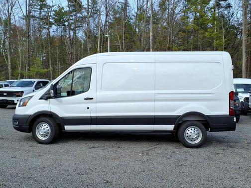 Oxford White 2026 Ford Transit-250 Base